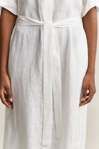 Skjortkl&auml;nning i linne