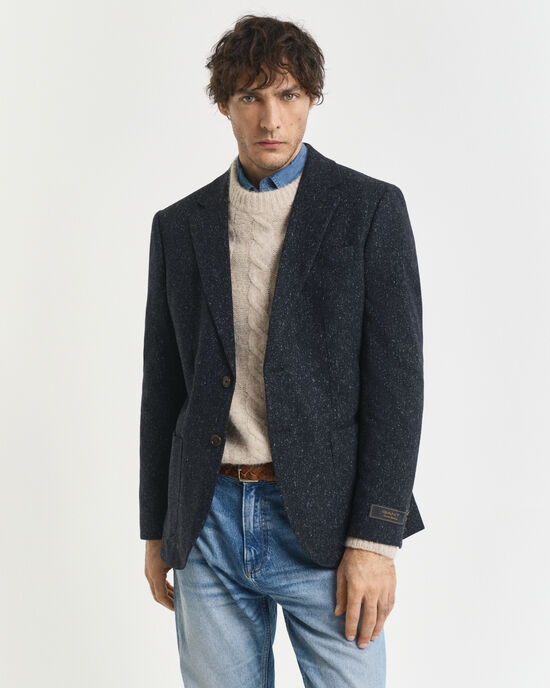 Slim fit kostymkavaj i donegalv&auml;v