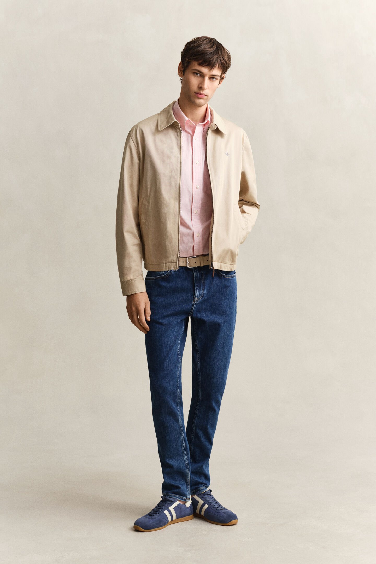 Klassisk poplinskjorta med mellanbreda r&auml;nder