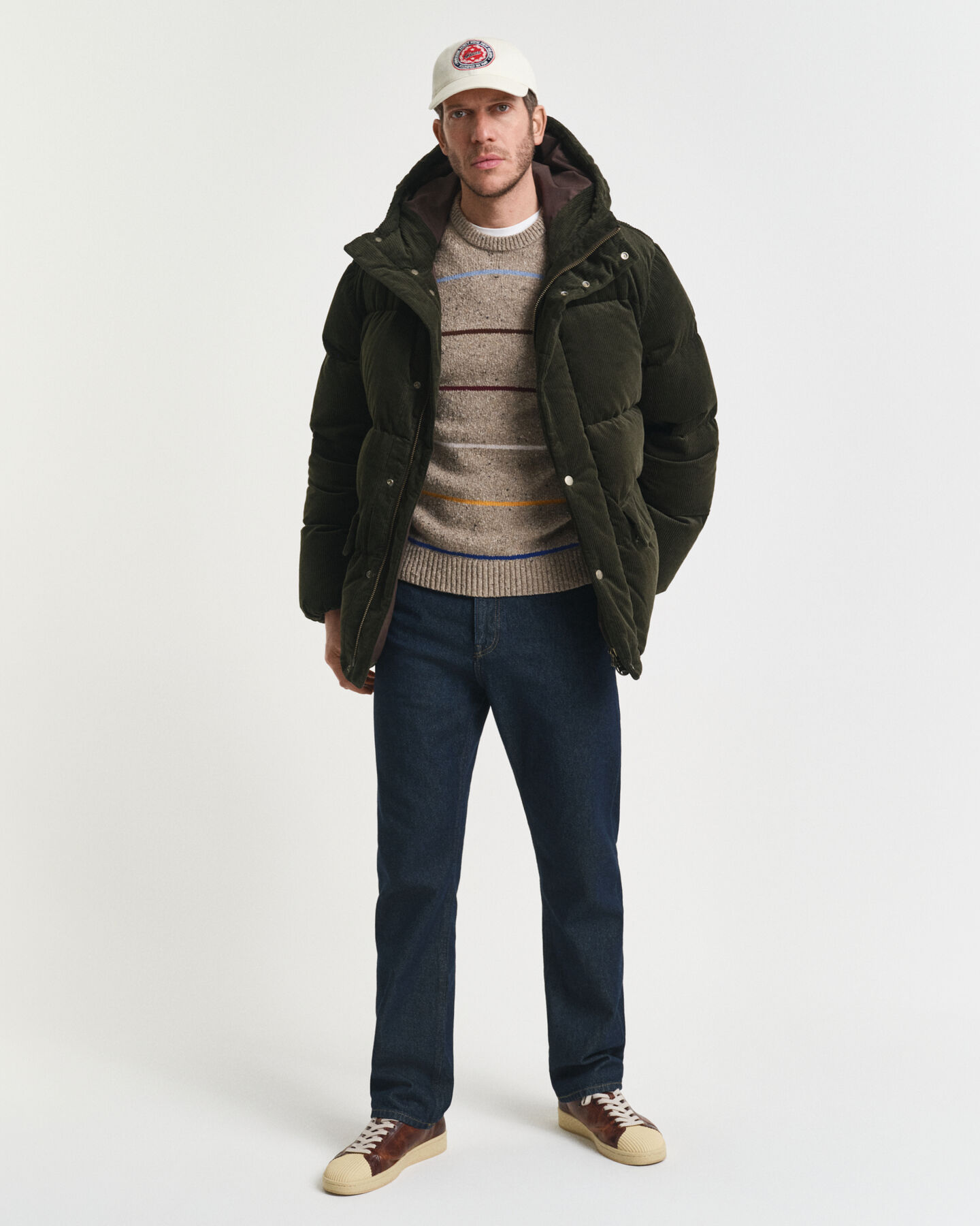 Rundhalsad tr&ouml;ja i ullblandning med neps