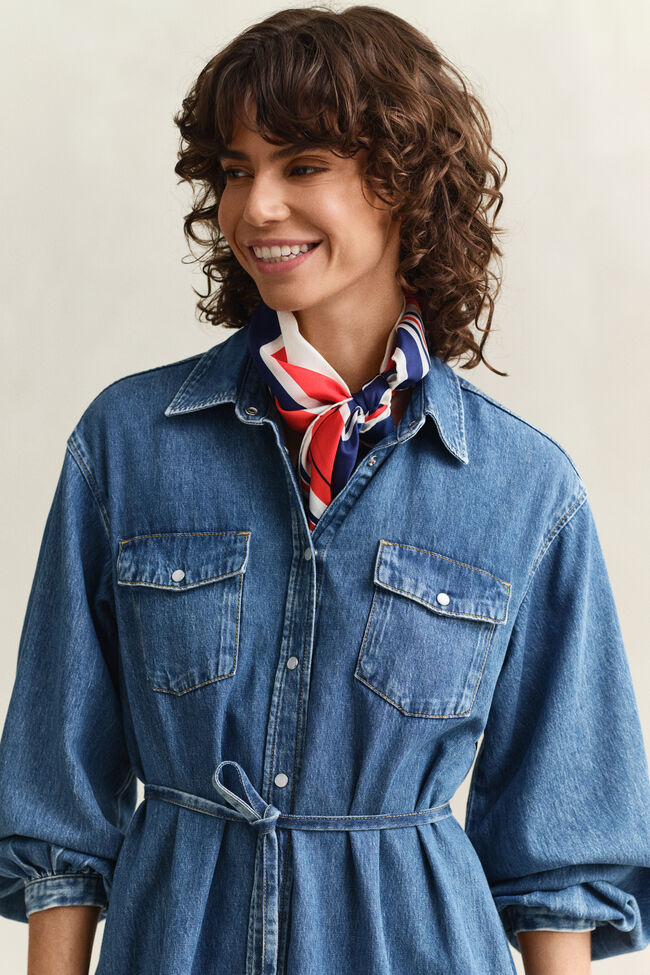 Skjortkl&auml;nning i denim