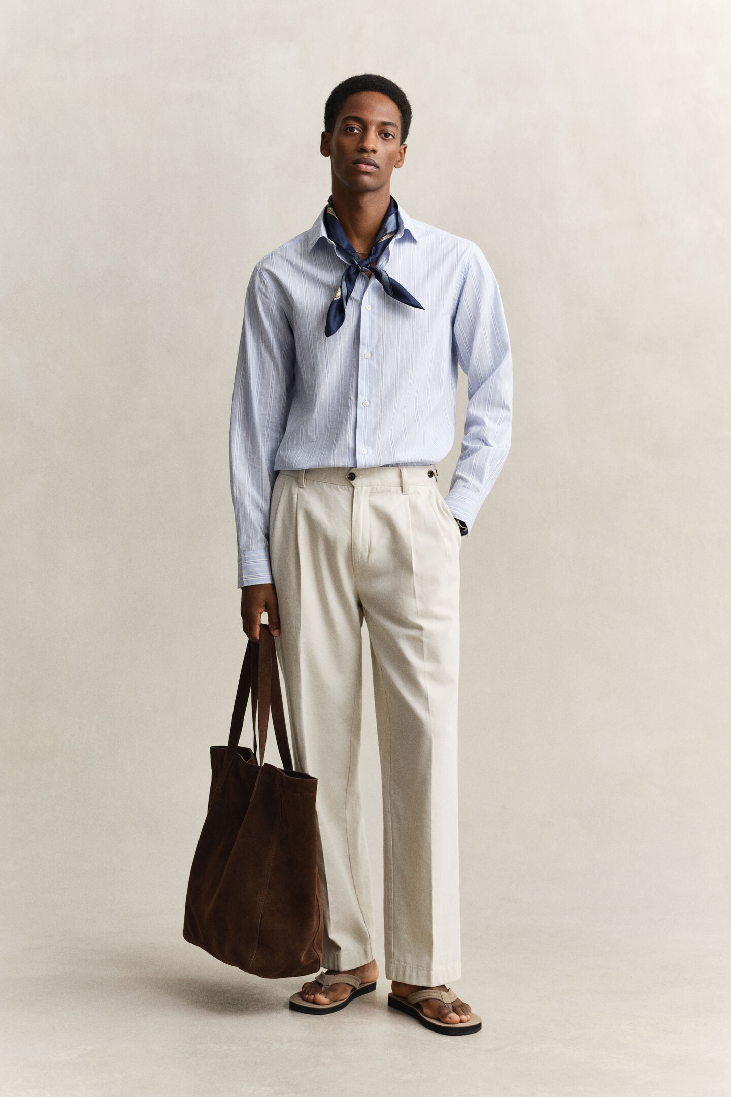 Regular fit dobbyv&auml;vd randig skjorta