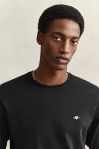 Shield l&aring;ng&auml;rmad T-shirt