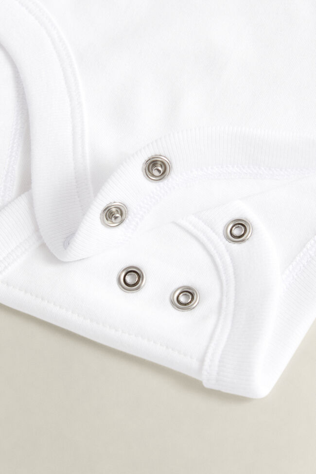 Baby set med sparkdr&auml;kt och m&ouml;ssa