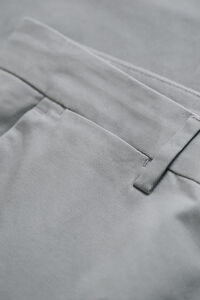 Eleganta chinos med regular fit