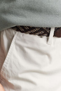 Klassiska chinos med slim fit