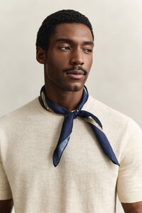 Kort&auml;rmad tr&ouml;ja i grovspunnen bomullsblandning