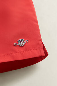 Teen Boys badshorts med sk&ouml;ldemblem