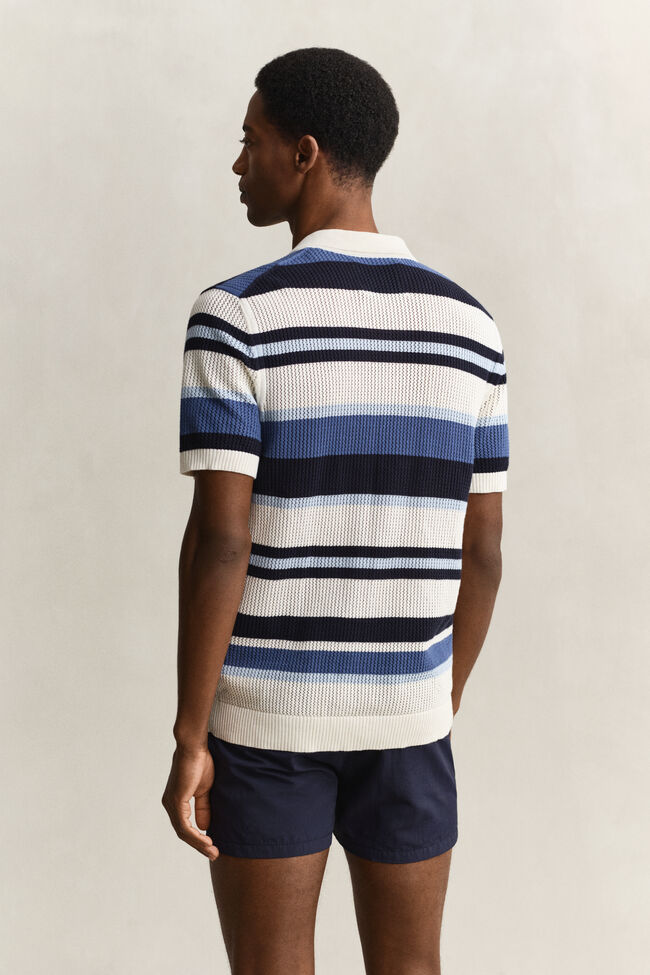 Randig pik&eacute;tr&ouml;ja