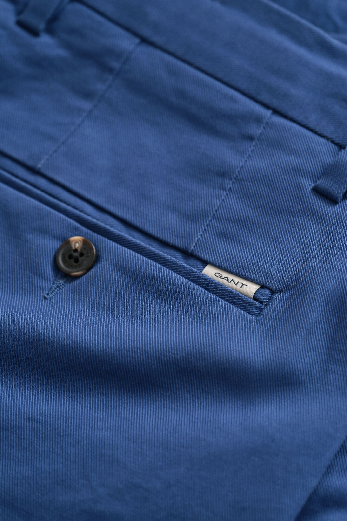 Eleganta chinos med slim fit