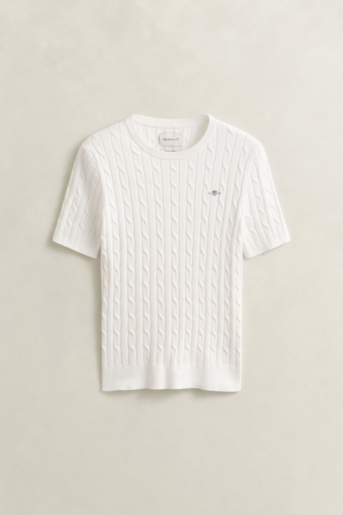 Kabelstickad kort&auml;rmad tr&ouml;ja