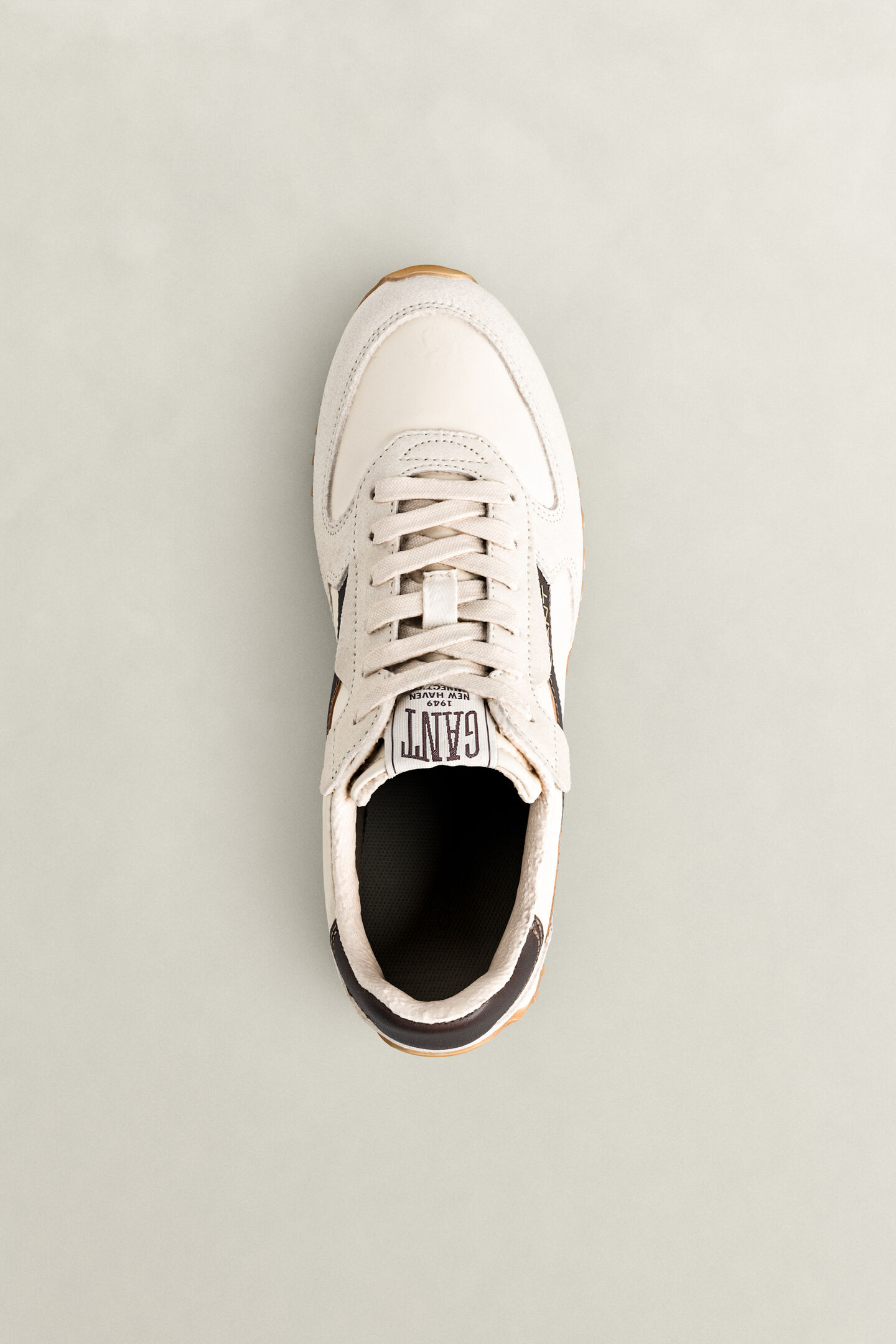 Beja sneakers i mocka