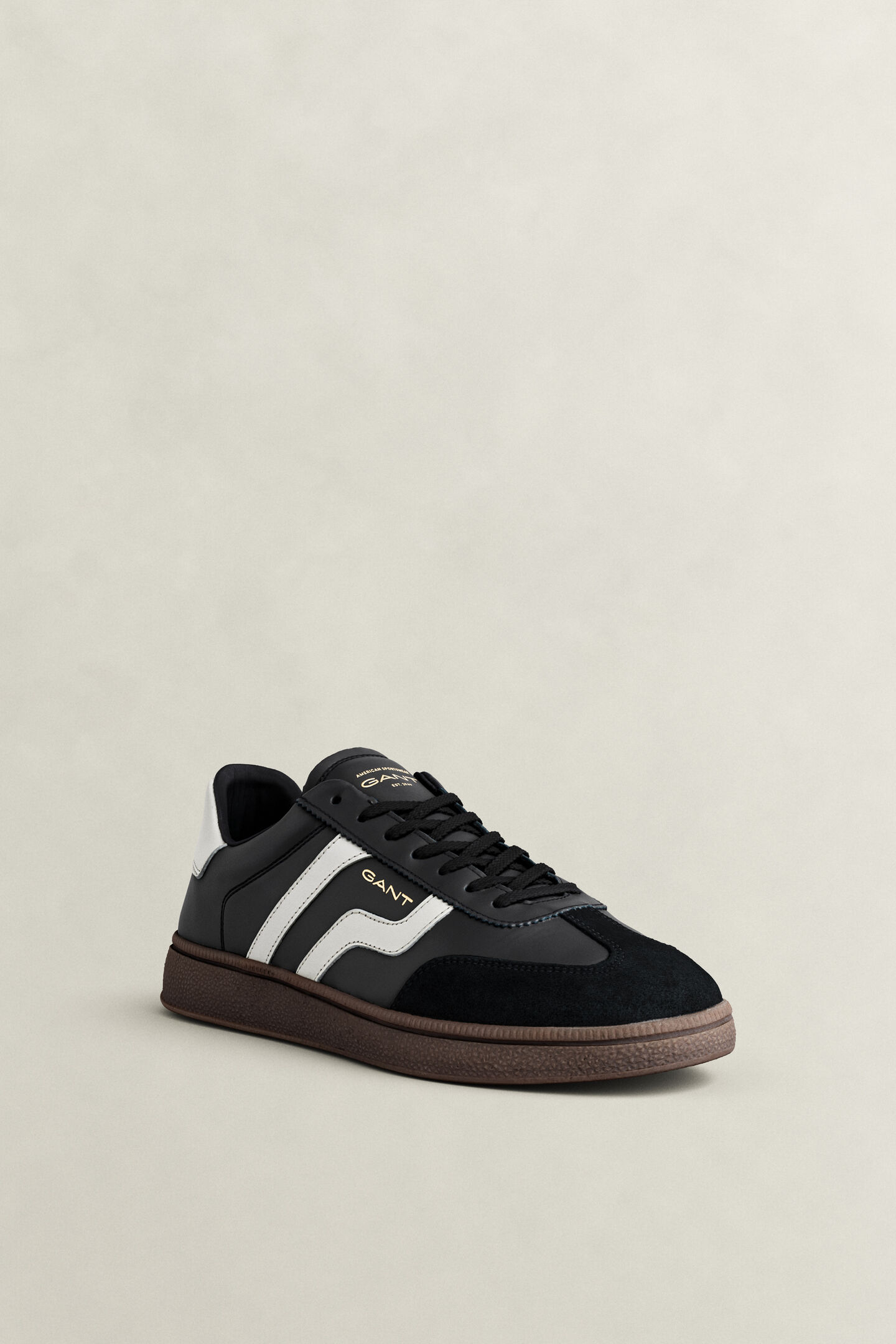 Cuzmo sneakers i l&auml;der