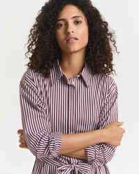 Klassisk skjortkl&auml;nning i poplin med b&auml;lte