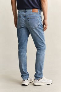 Slim fit jeans