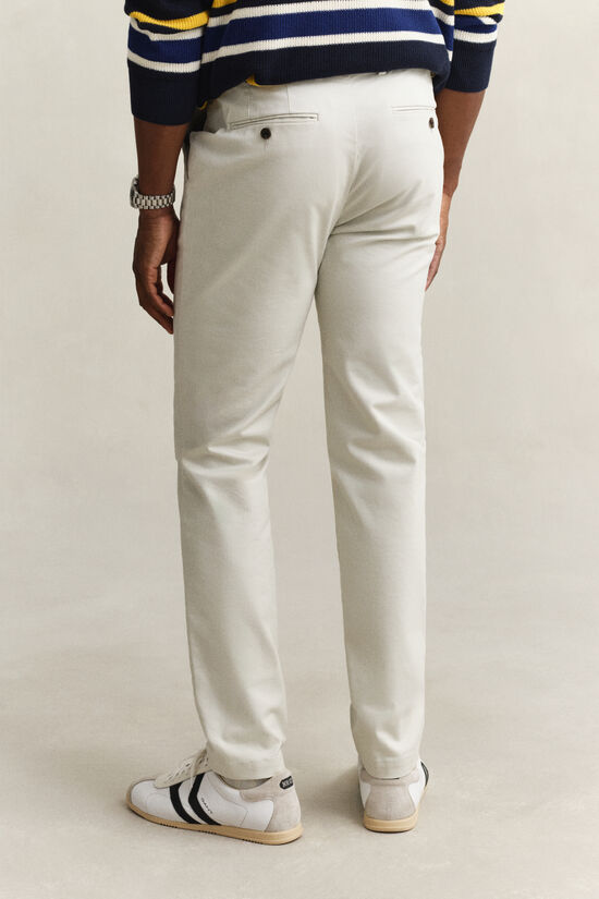 Eleganta chinos med slim fit
