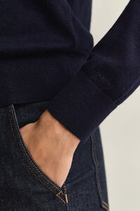 Tunn rundhalsad kofta