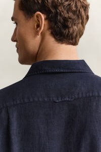 Kort&auml;rmad linneskjorta