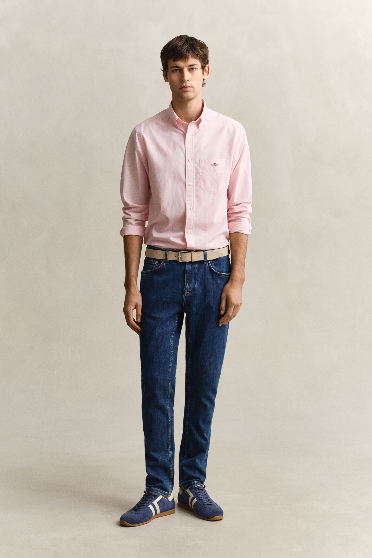 Slim fit jeans i stilren tv&auml;tt