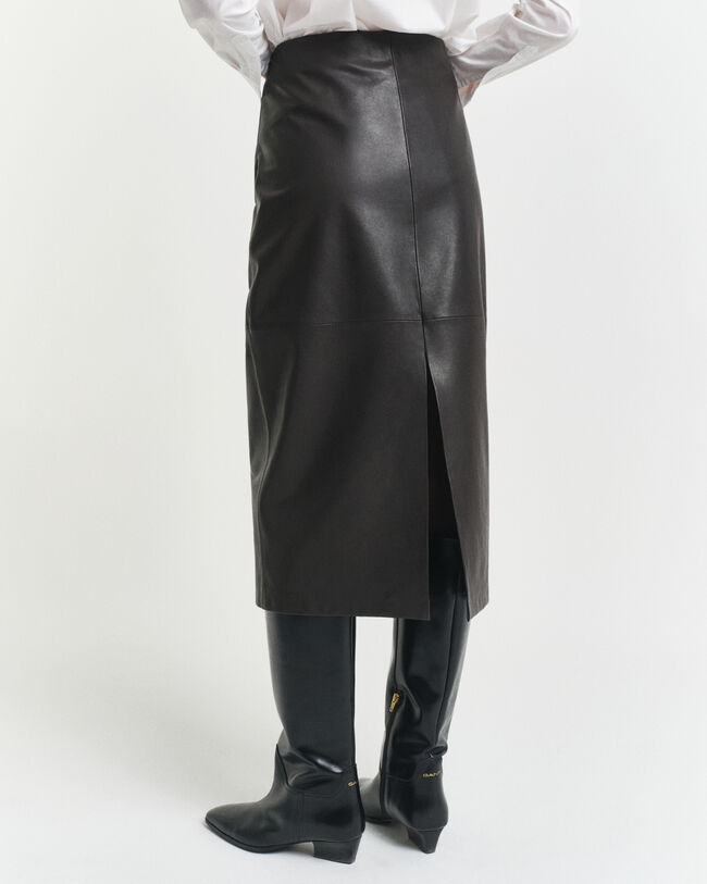 Midipennkjol i l&auml;der