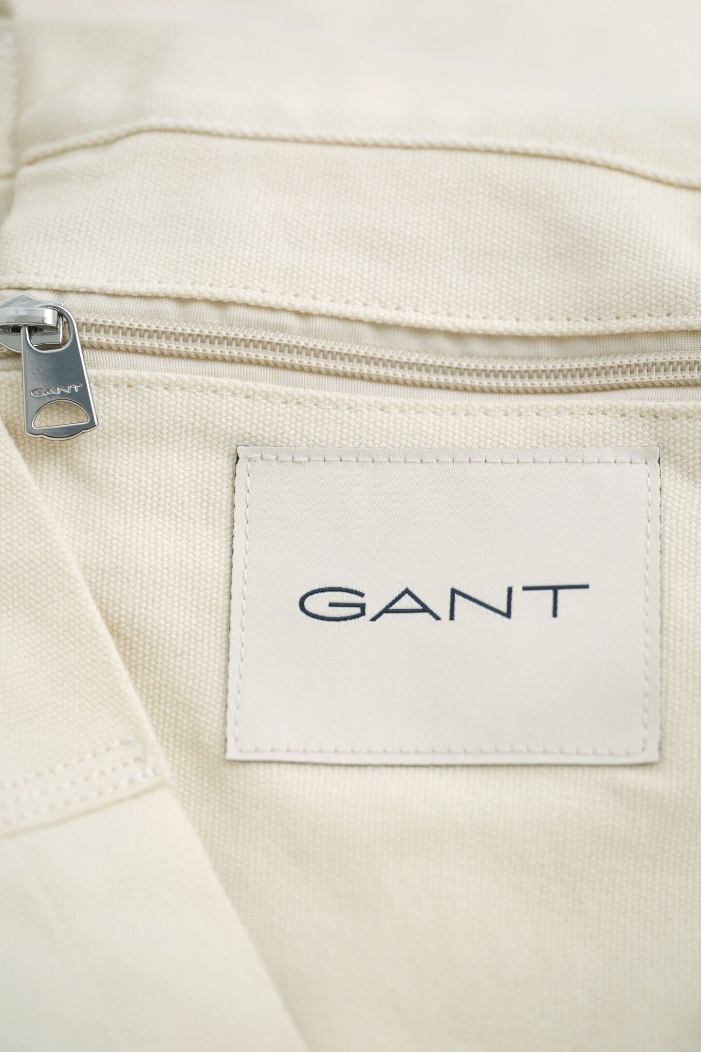 Totev&auml;ska i kanvas