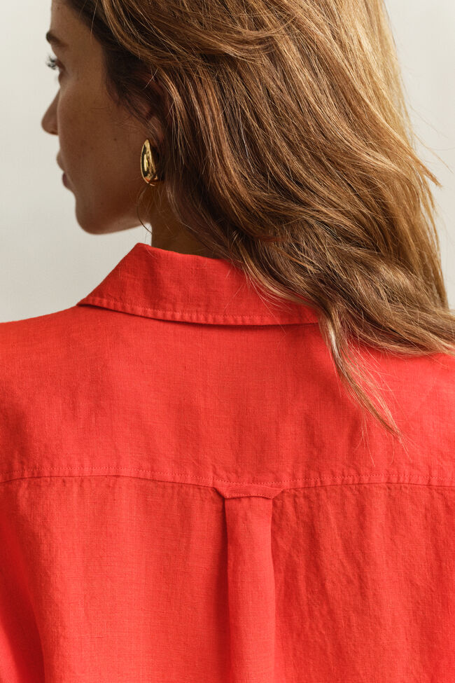 Relaxed fit linneskjorta