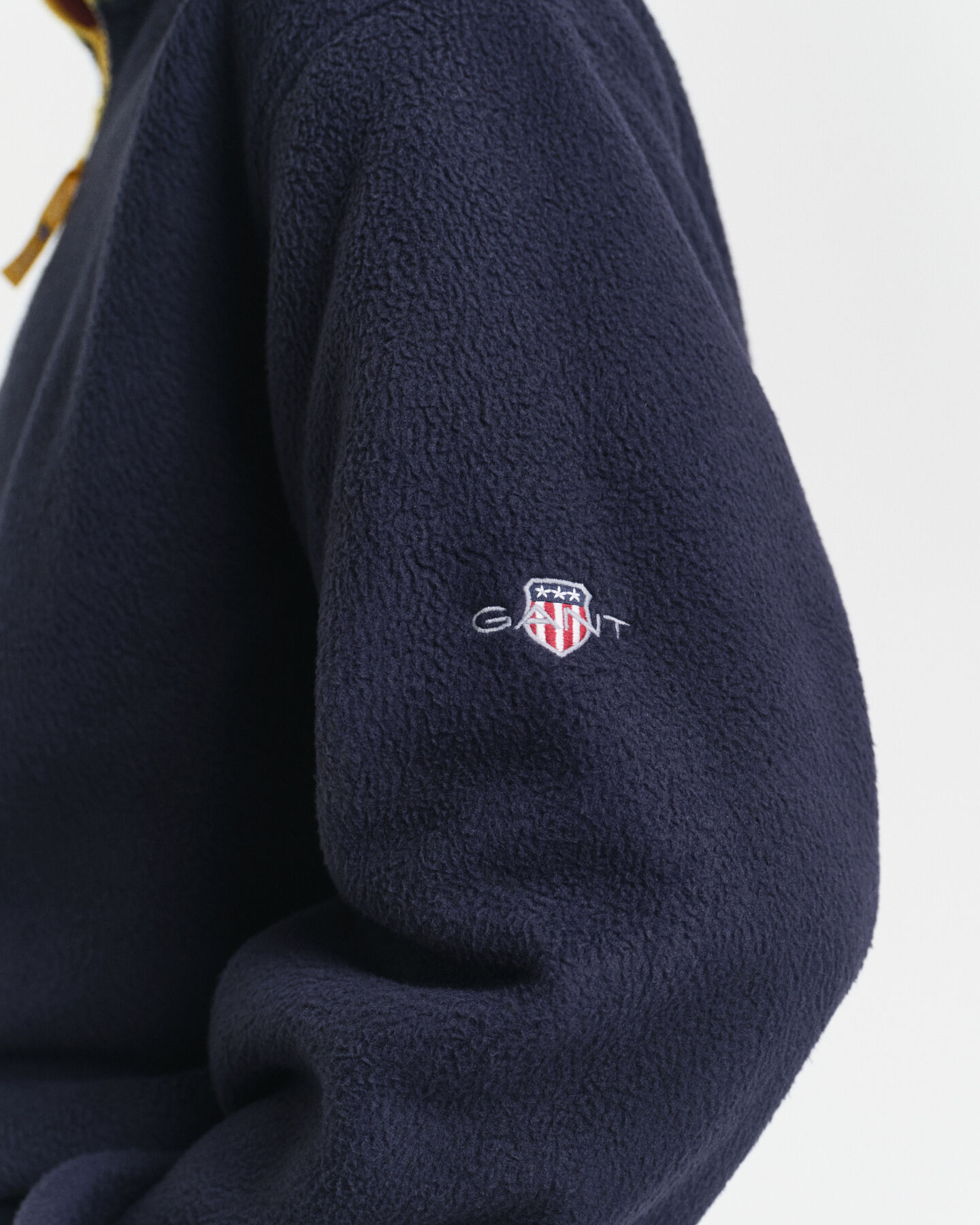 Fleecetr&ouml;ja med f&auml;rgblock