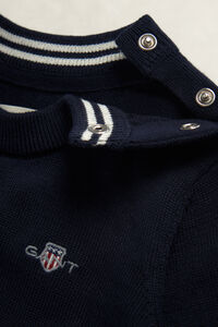 Boys tr&ouml;ja med sk&ouml;ldemblem