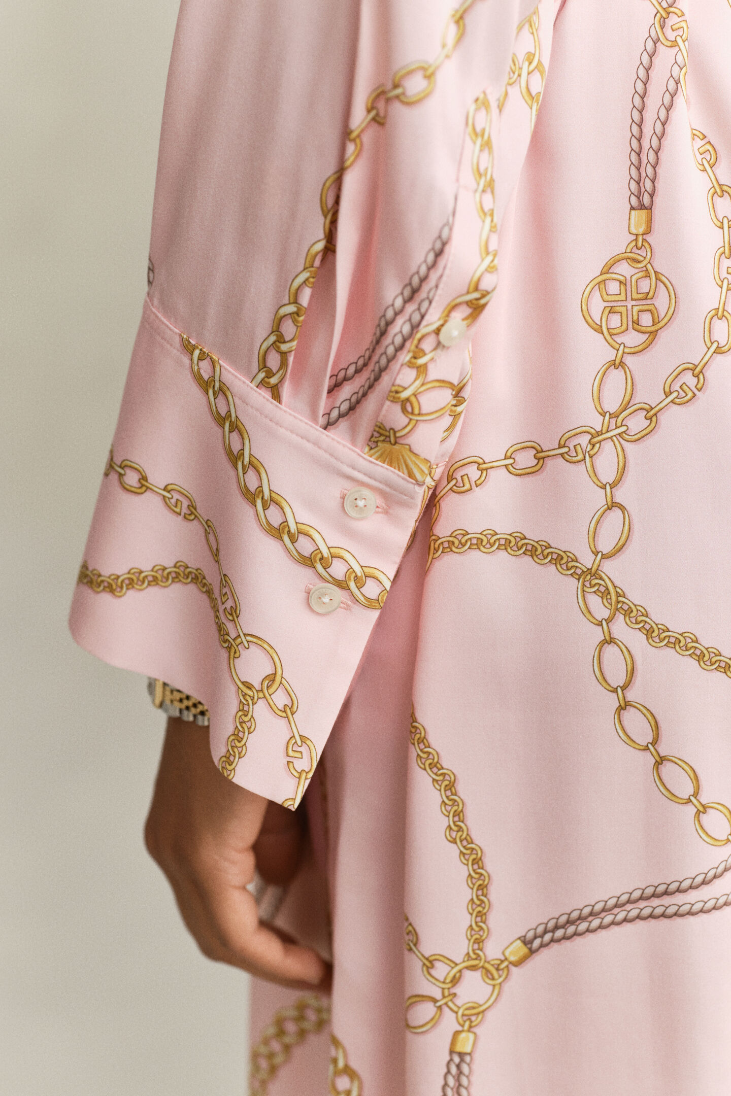 Skjortkl&auml;nning med b&auml;lte