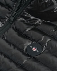 Teens glansig l&auml;tt vadderad v&auml;st