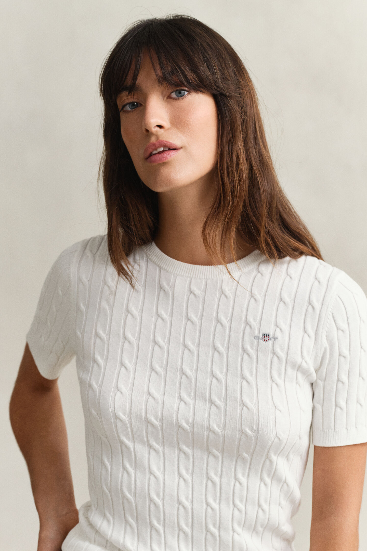 Kabelstickad kort&auml;rmad tr&ouml;ja