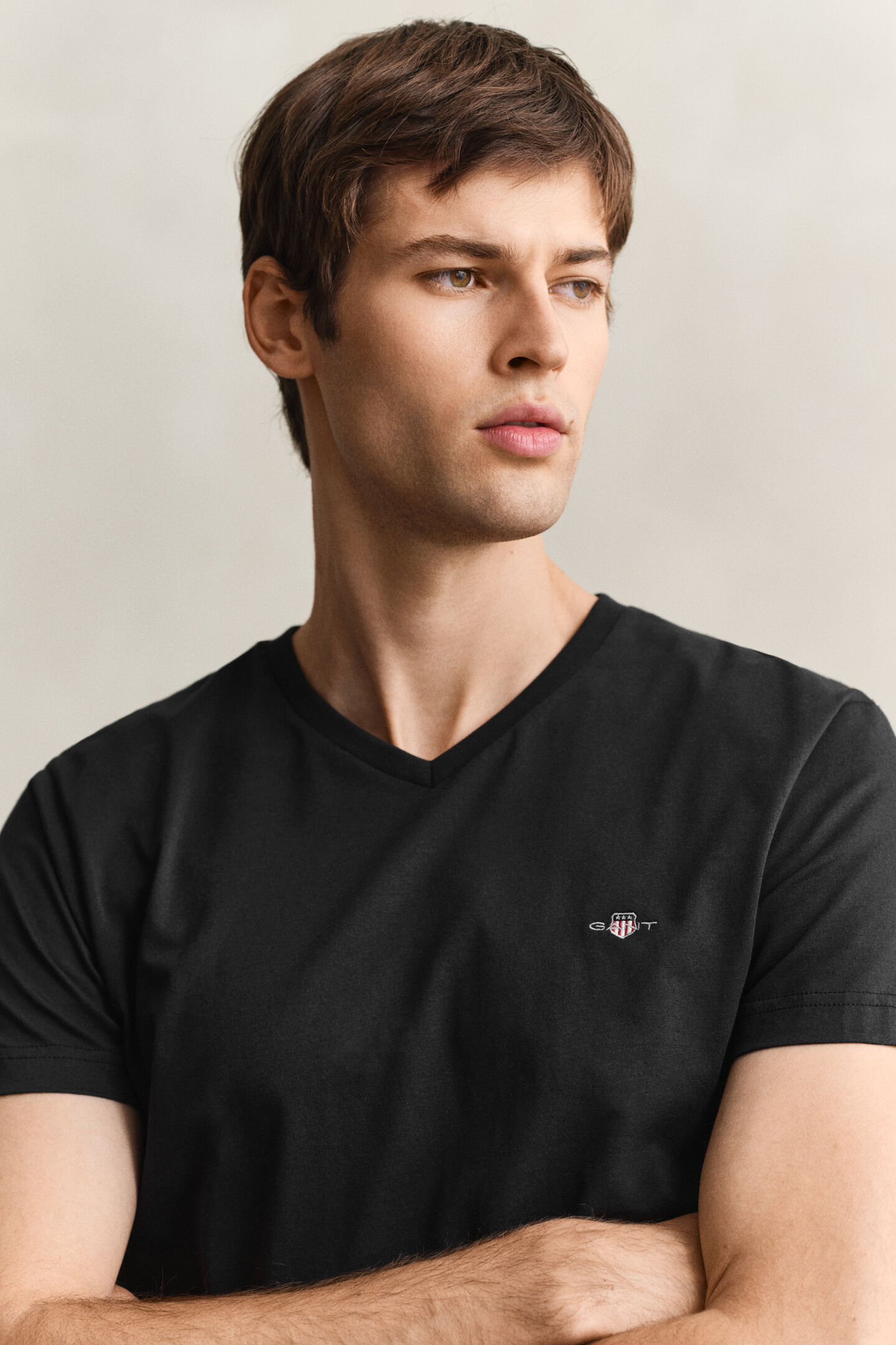 Slim fit Shield V-ringad T-shirt