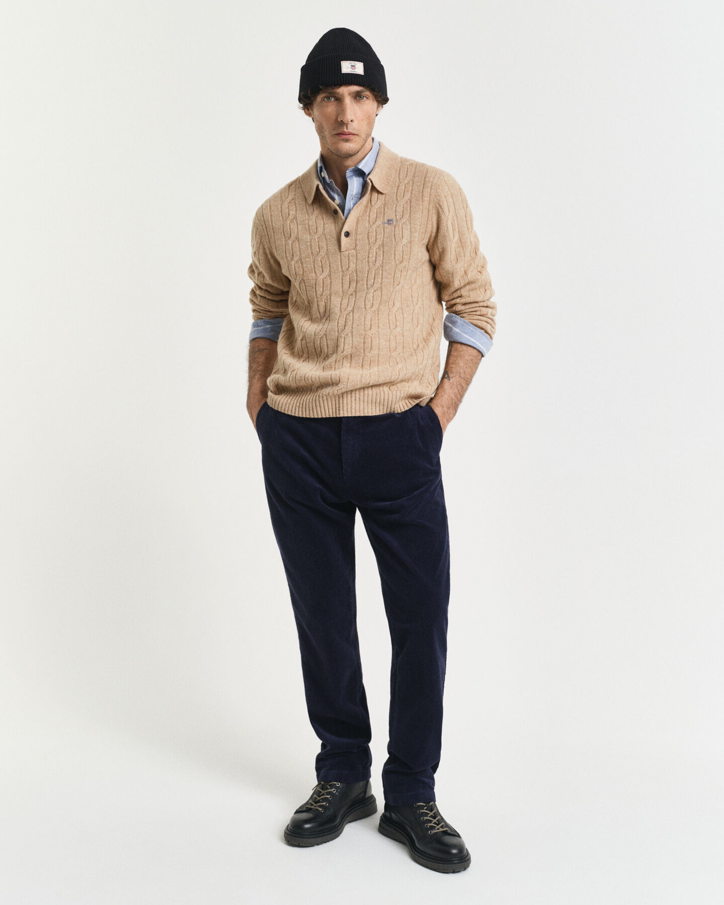 Kabelstickad pik&eacute;tr&ouml;ja i lammull