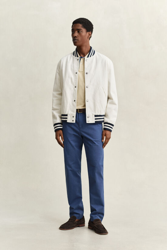 Klassiska chinos med slim fit