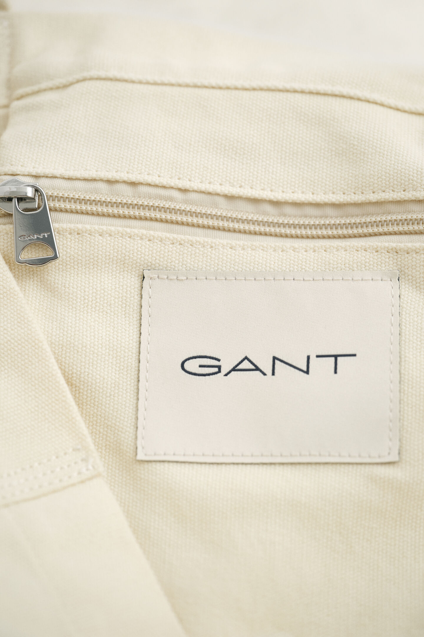 Totev&auml;ska i kanvas