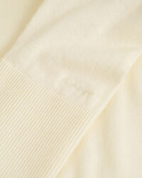 Finstickad V-ringad tr&ouml;ja