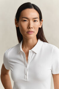 Pik&eacute;kl&auml;nning med sk&ouml;ldemblem