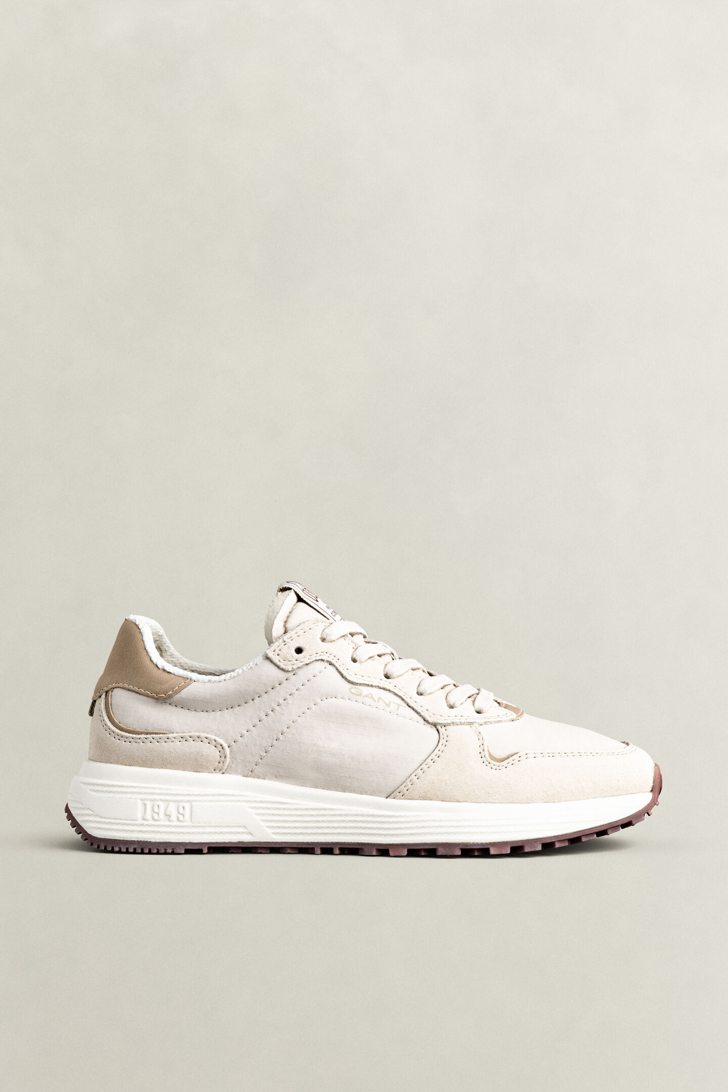 Beywin sneakers i mocka och nylon