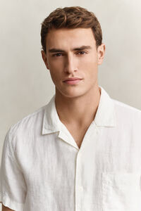 Kort&auml;rmad linneskjorta