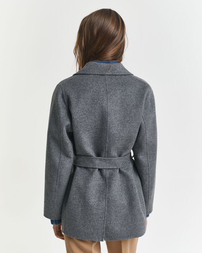 Handsydd jacka med b&auml;lte