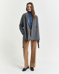 Handsydd jacka med b&auml;lte