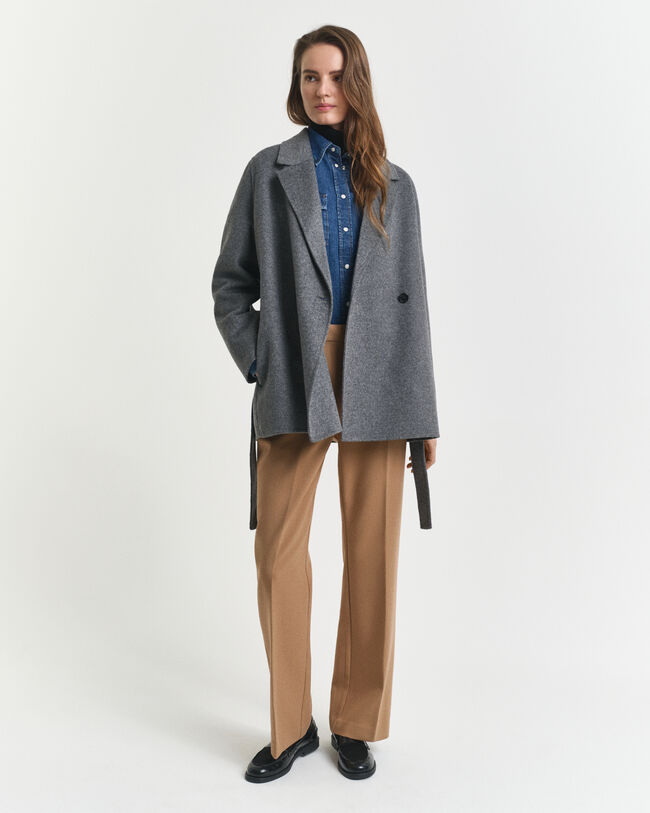 Handsydd jacka med b&auml;lte