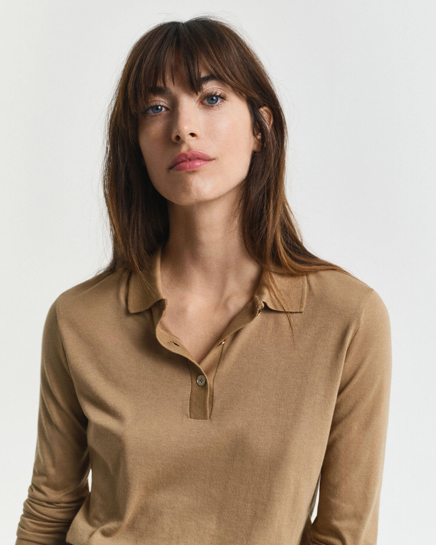 L&aring;ng&auml;rmad s&ouml;ml&ouml;s pik&eacute;tr&ouml;ja med knappar