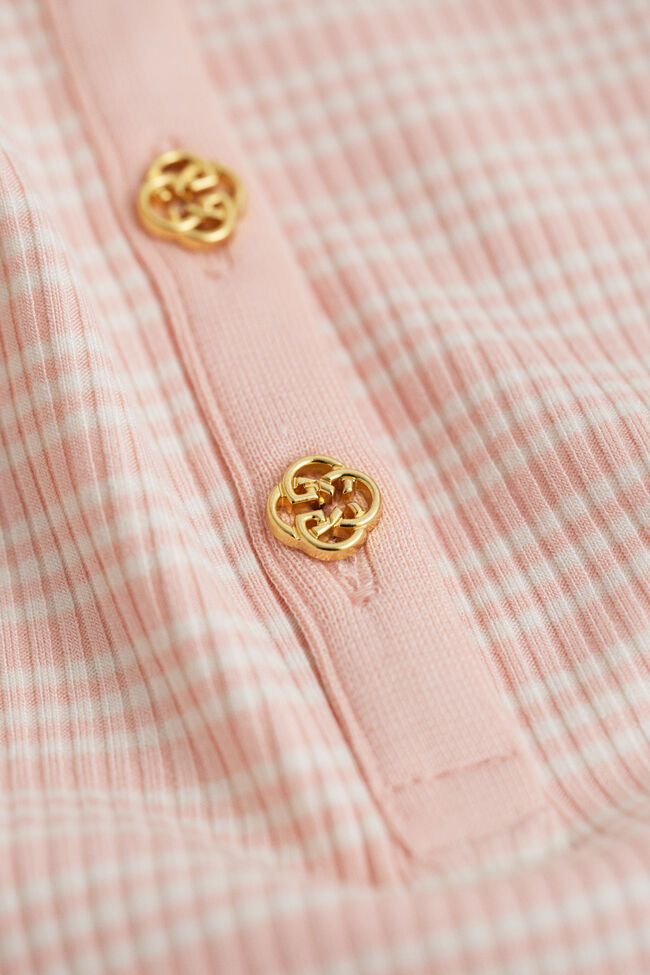 Ribbstickad farfarstr&ouml;ja