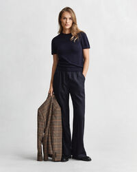 L&auml;tt kort&auml;rmad rundhalsad tr&ouml;ja