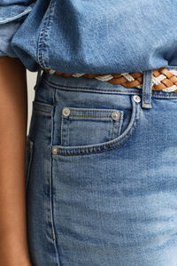 Utst&auml;llda stretchjeans