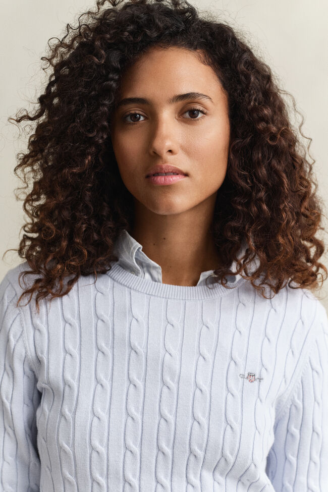 Kabelstickad tr&ouml;ja med rund hals