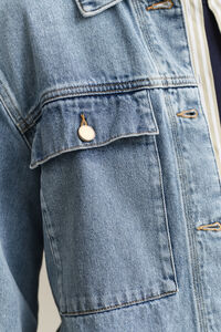 Denimjacka med b&auml;lte