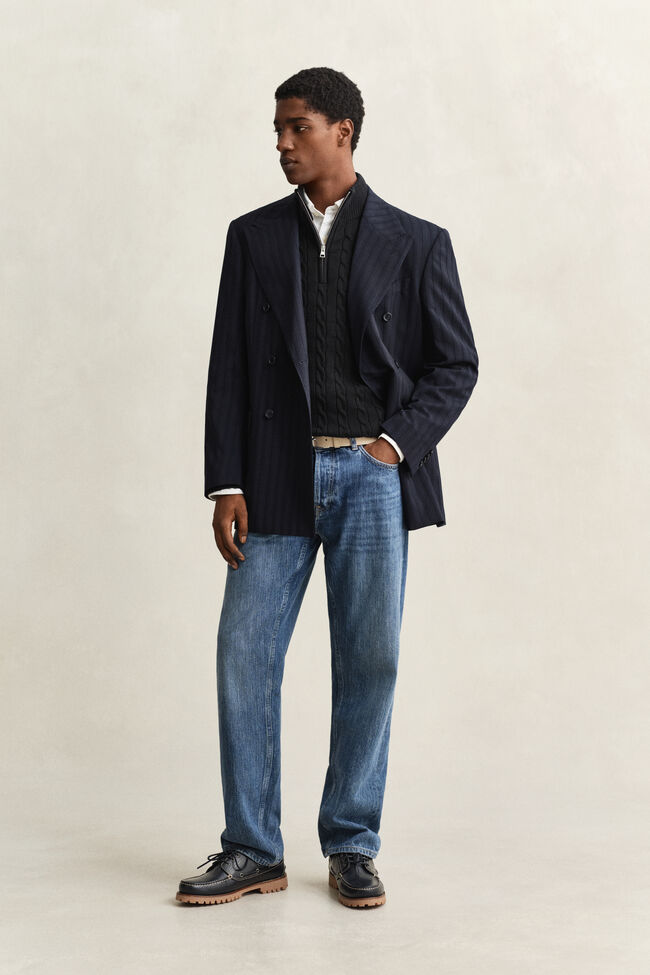 Kabelstickad bomullstr&ouml;ja med dragkedja vid hals&ouml;ppningen