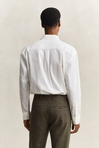 Relaxed fit dobbyv&auml;vd randig skjorta